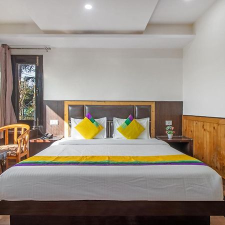 Itsy Hotels Avantika With Forest View Shimla Eksteriør billede