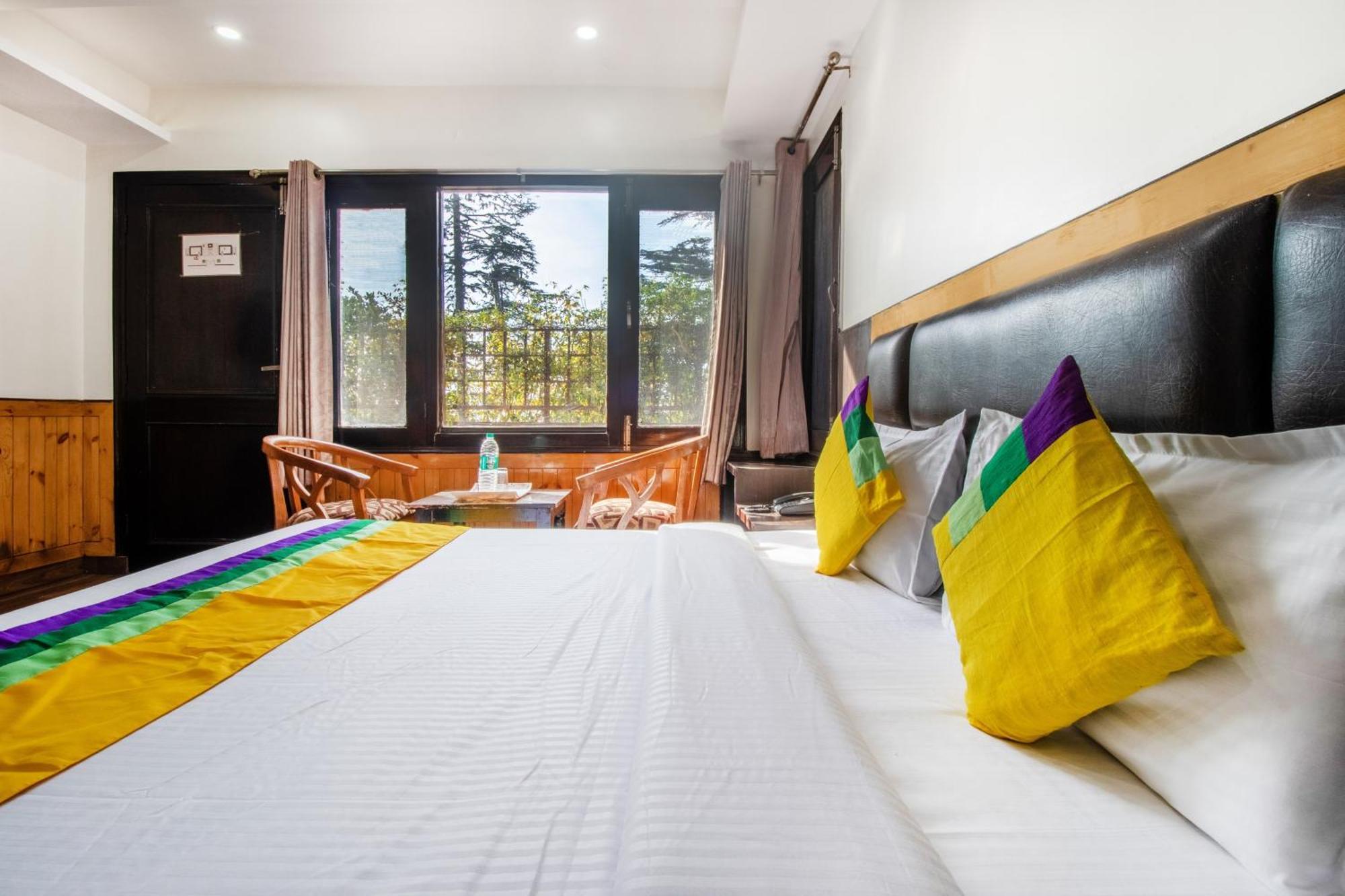 Itsy Hotels Avantika With Forest View Shimla Eksteriør billede