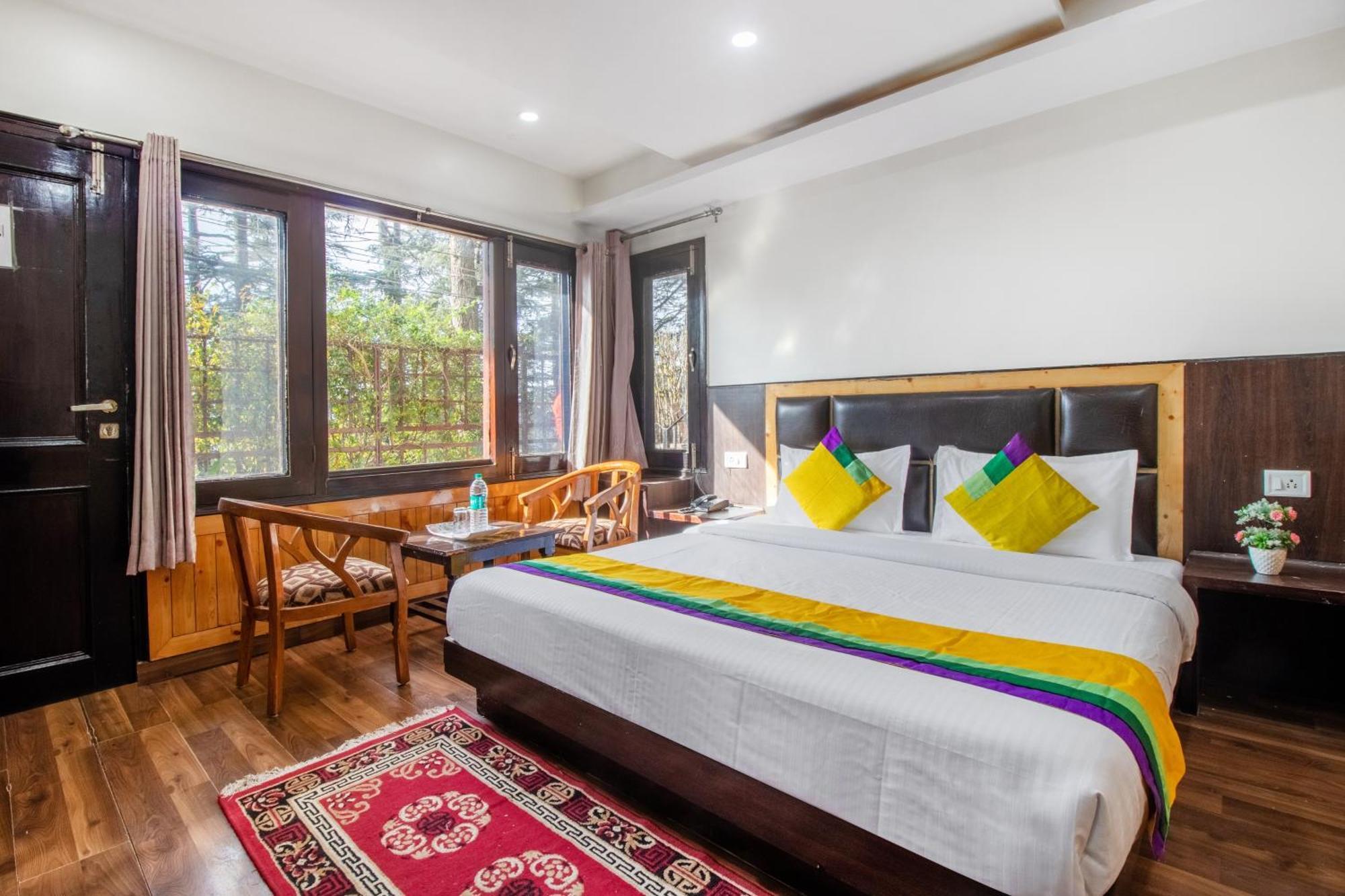 Itsy Hotels Avantika With Forest View Shimla Eksteriør billede