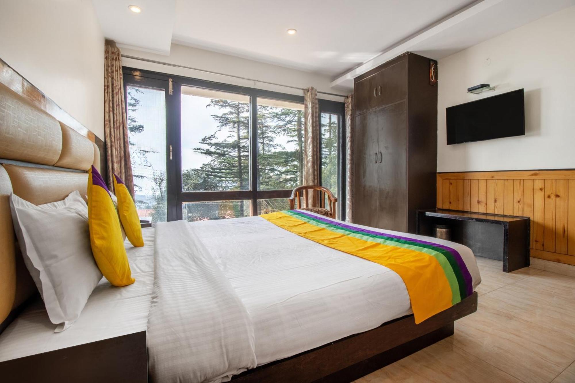 Itsy Hotels Avantika With Forest View Shimla Eksteriør billede