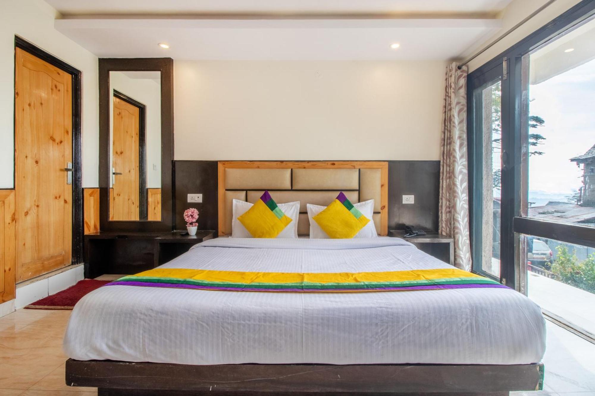 Itsy Hotels Avantika With Forest View Shimla Eksteriør billede